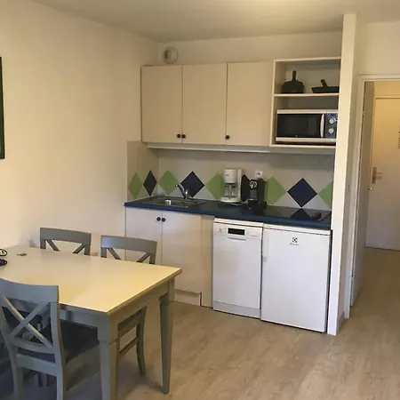 Apartmán In Saint-raphael Pool & Tennis